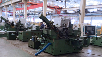 Wuxi Guangqiang Bearing Trade Co.,Ltd lini produksi pabrik